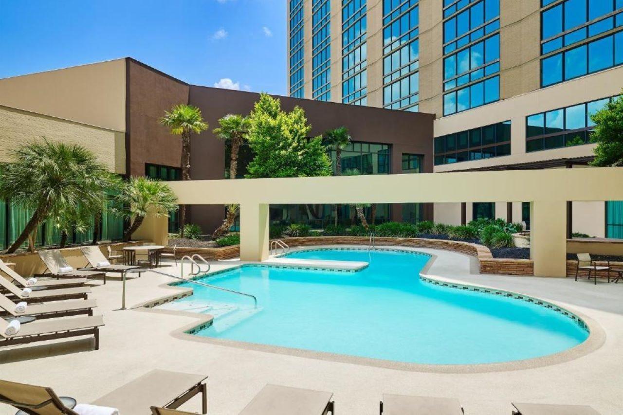 Doubletree By Hilton San Antonio Airport Hotel Exterior photo